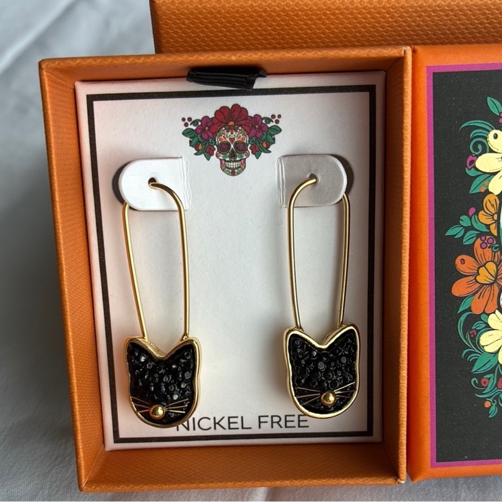 Bella Jack Whimsical Black Cat 🐈‍⬛ 
Dangle Earrings